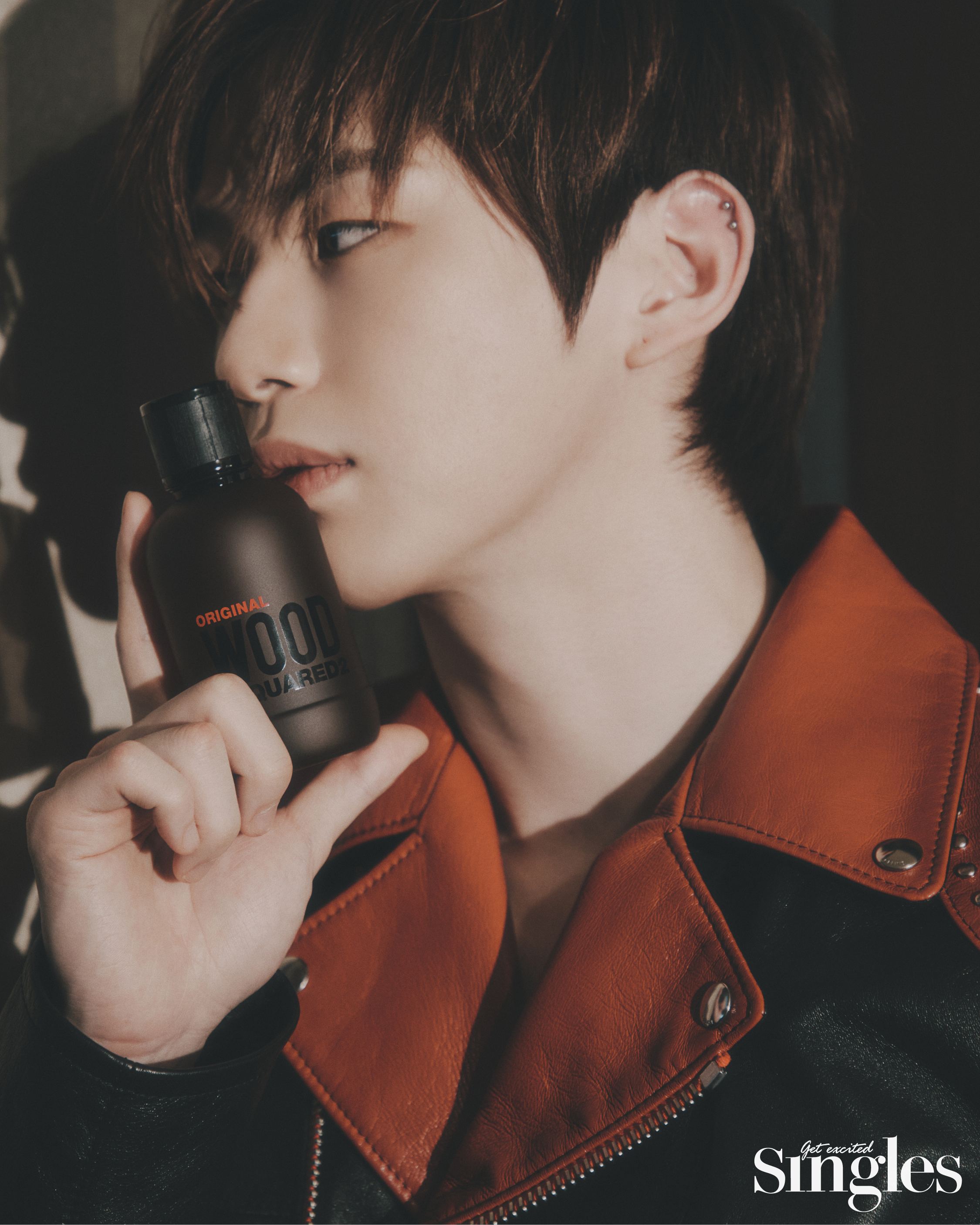 강다니엘이 디스퀘어드2의 향수와 촬영한 싱글즈 화보